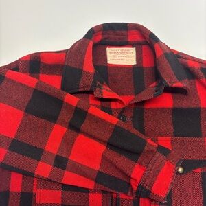 Vintage Filson Mackinaw cruiser jacket Red and Black Checkered Casual
